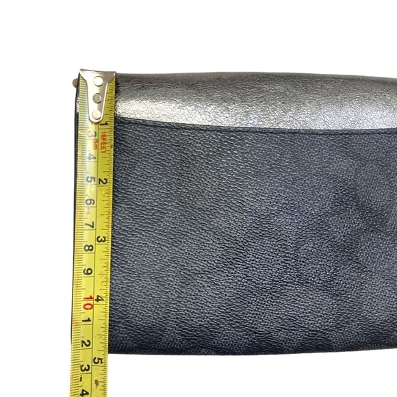 Coach silver signature clutch bag (potentially crossbody!)